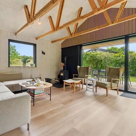 Radica - 400m From The Sea By Interhome *