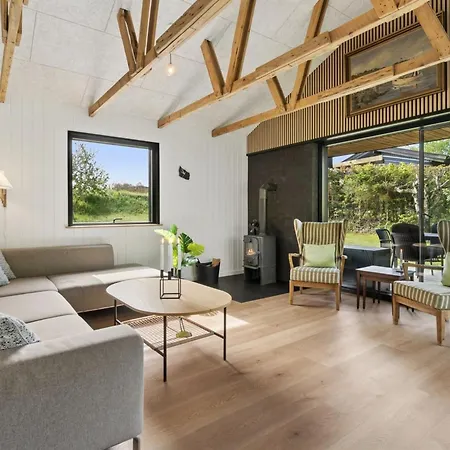 Radica - 400m From The Sea By Interhome *